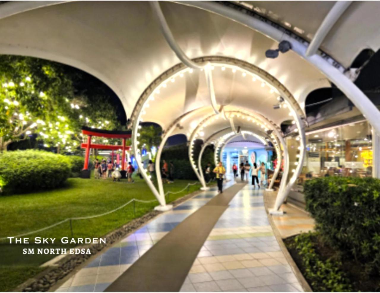 Grass Residences Rendezvous Sm North Edsa Qc Manila Esterno foto