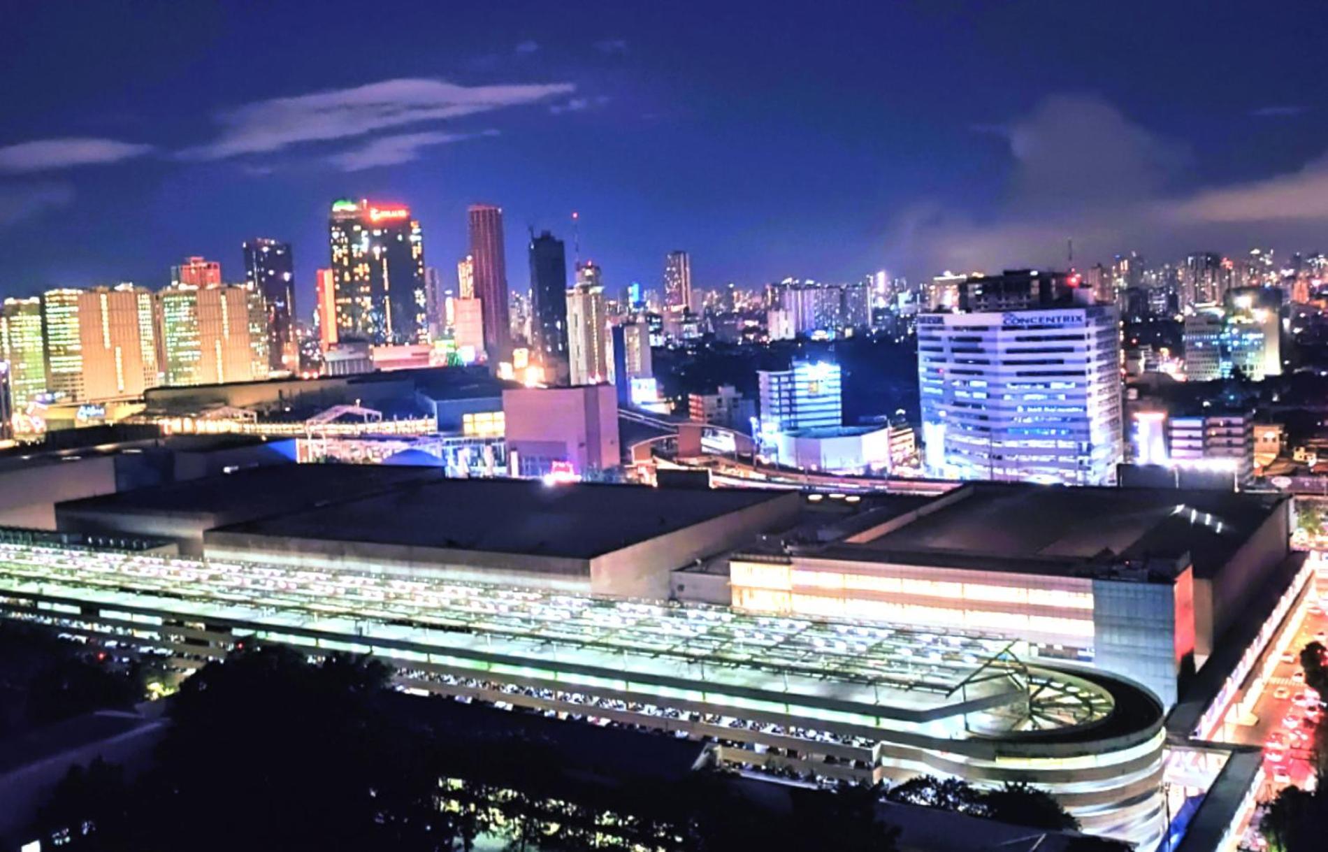 Grass Residences Rendezvous Sm North Edsa Qc Manila Esterno foto