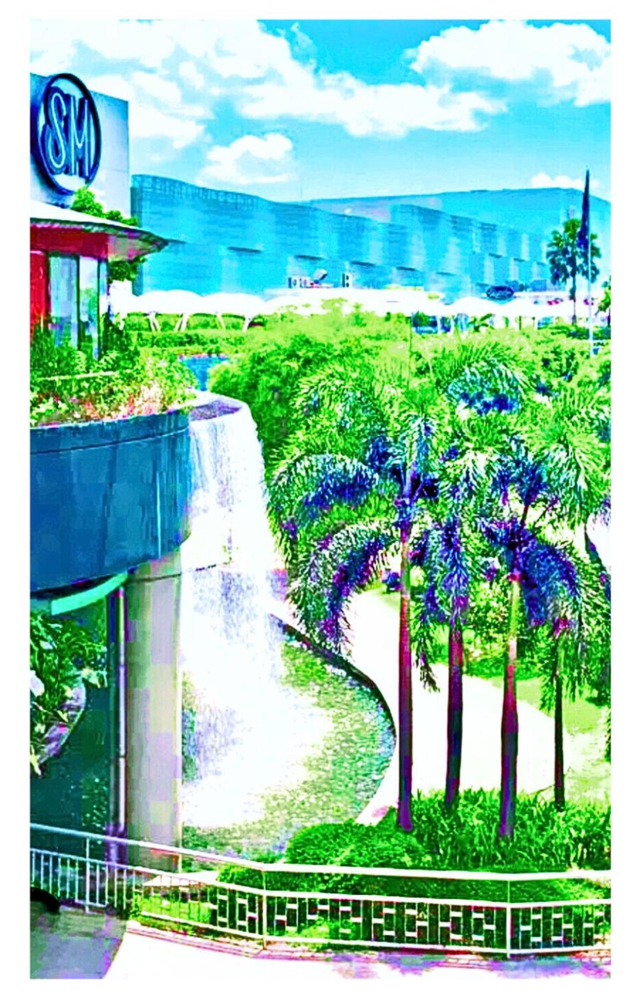 Grass Residences Rendezvous Sm North Edsa Qc Manila Esterno foto